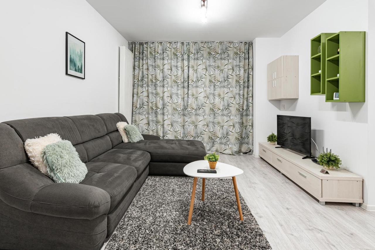 Green Apartment Coresi Brasov Ngoại thất bức ảnh